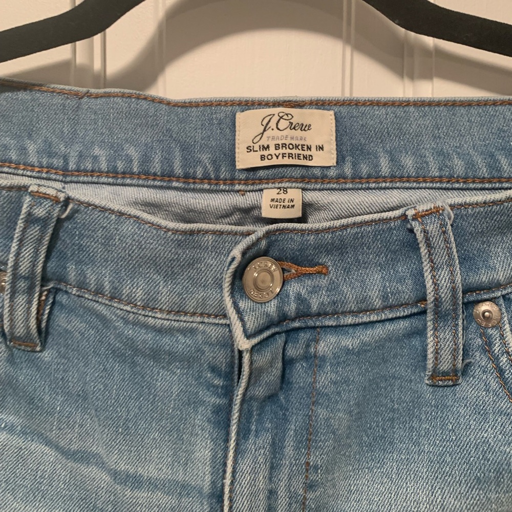 J. Crew - Slim Broken In Boyfriend Jeans - Size 28